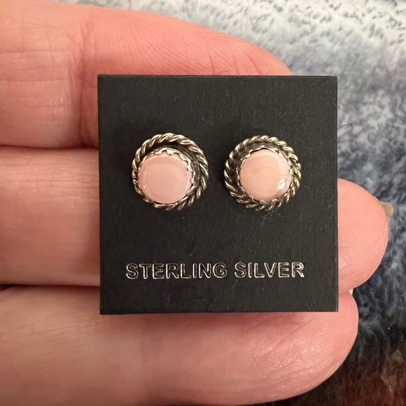❤️ Native Pink Conch Stud Earrings Rope Detail 925 Signed Esther White Navajo - Picture 9 of 9